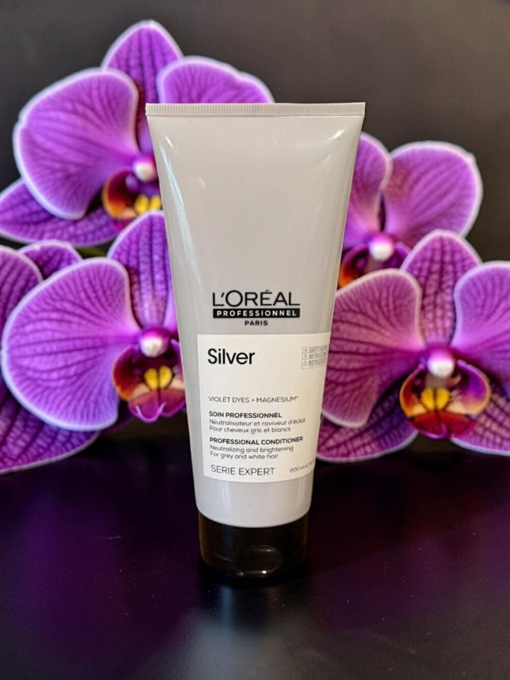 L'Oreal Professionnel Serie Expert Silver Purple Conditioner for Brassy Hair 6.7